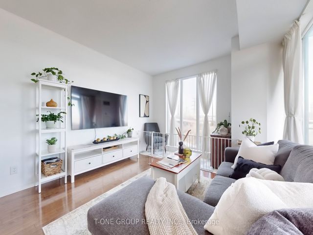 604 - 2119 Lake Shore Blvd