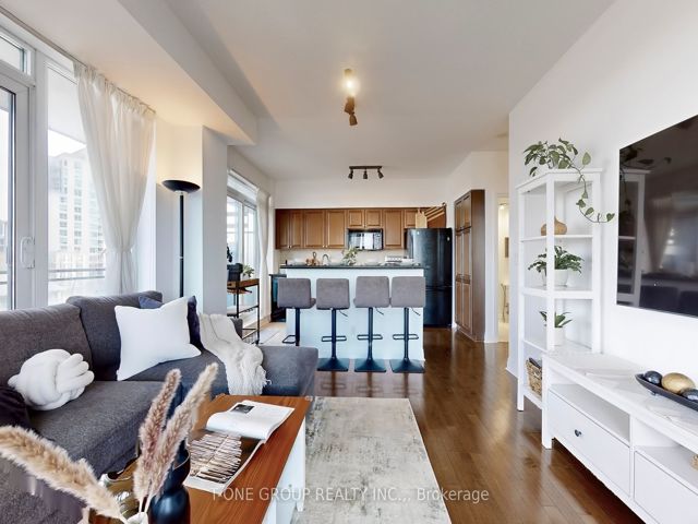 604 - 2119 Lake Shore Blvd