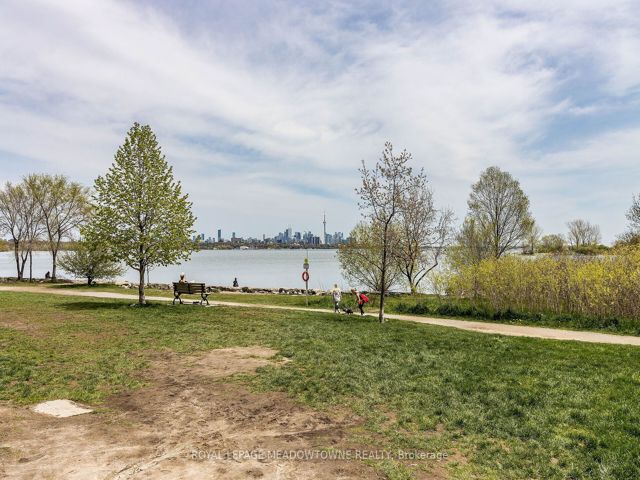 606 - 110 Marine Parade Dr
