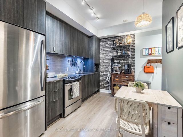 606 - 110 Marine Parade Dr