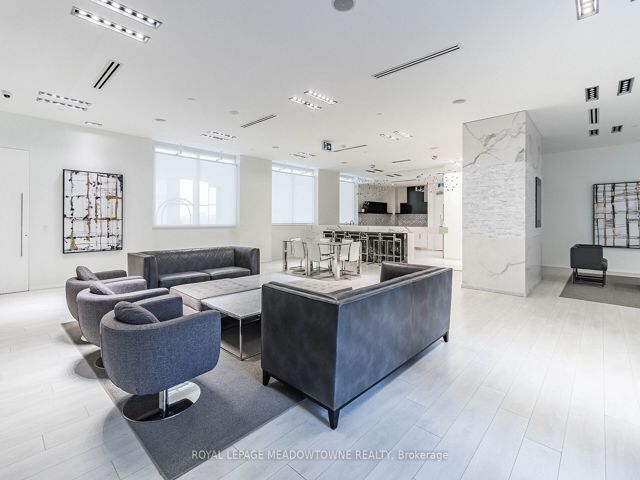 606 - 110 Marine Parade Dr