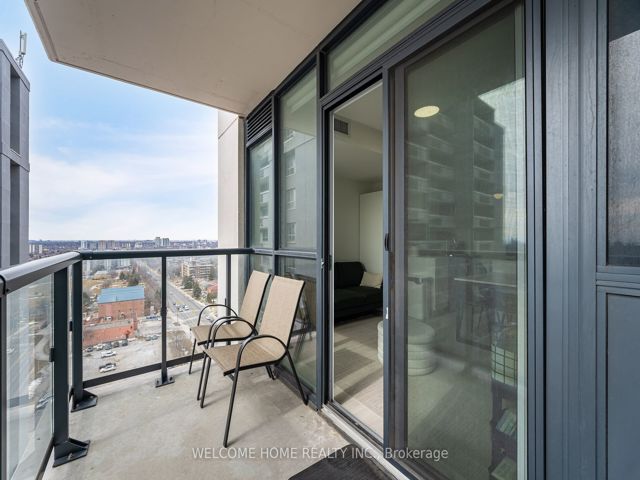 1401 - 1461 Lawrence Ave W