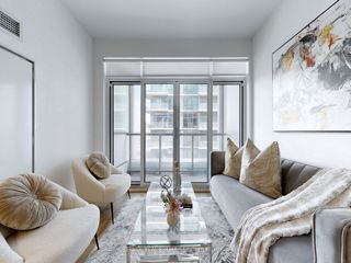 507 - 1195 The Queensway Ave