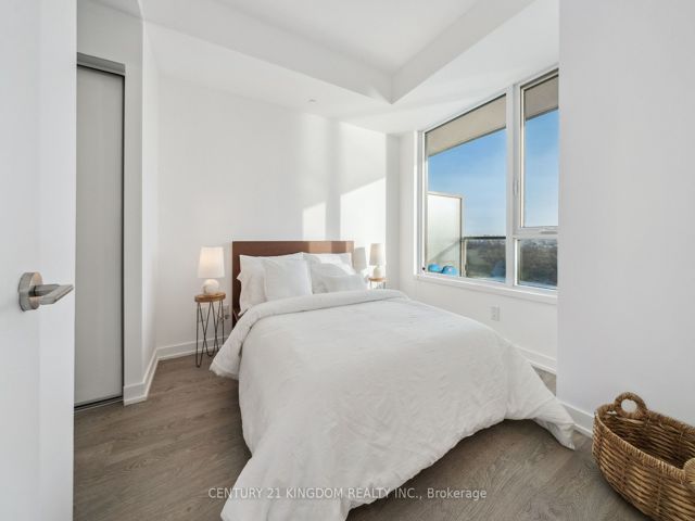 2906 - 1926 Lake Shore Blvd W
