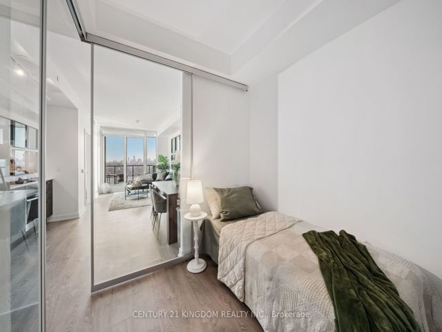 2906 - 1926 Lake Shore Blvd W