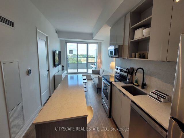 423 - 60 George Butchart Dr