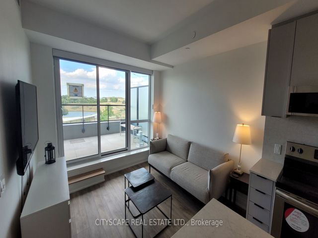 423 - 60 George Butchart Dr