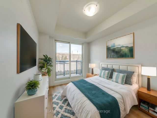 6 - 175 William Duncan Rd