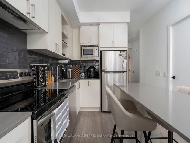 406 - 60 George Butchart Dr