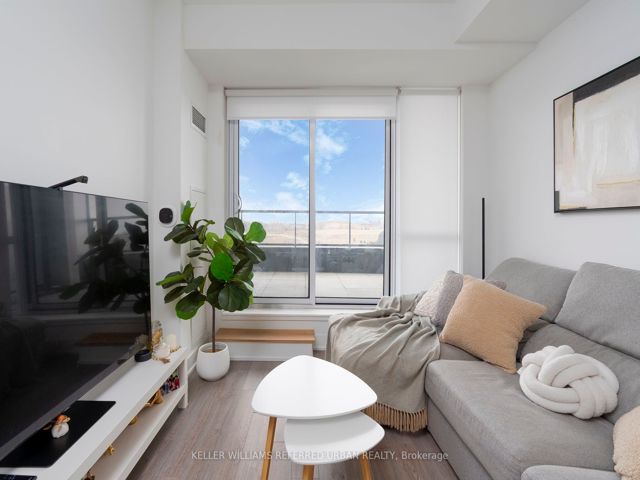 406 - 60 George Butchart Dr
