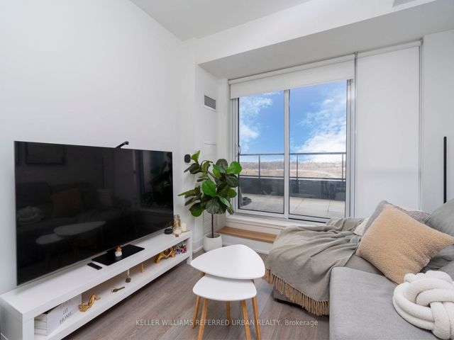 406 - 60 George Butchart Dr