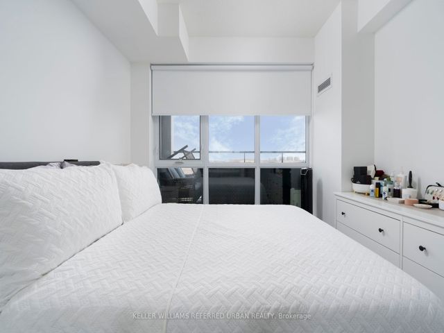 406 - 60 George Butchart Dr