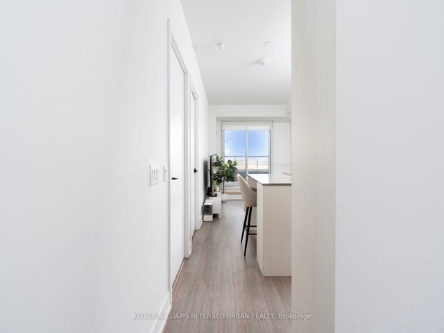 406 - 60 George Butchart Dr