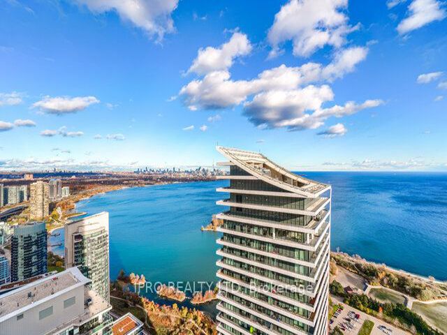 2221 - 30 Shore Breeze Dr
