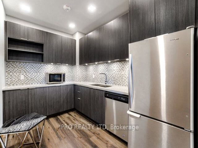 2221 - 30 Shore Breeze Dr