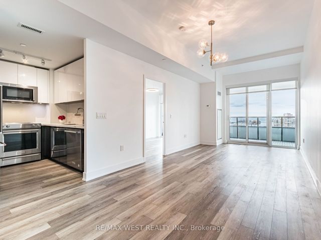 923 - 30 Shore Breeze Dr