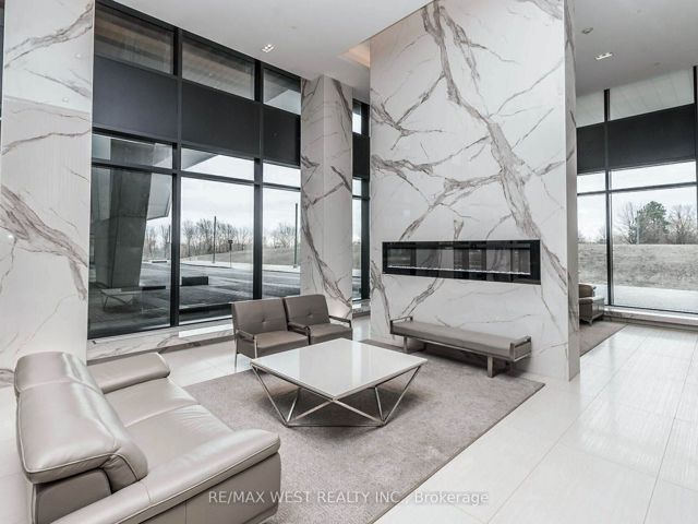 923 - 30 Shore Breeze Dr