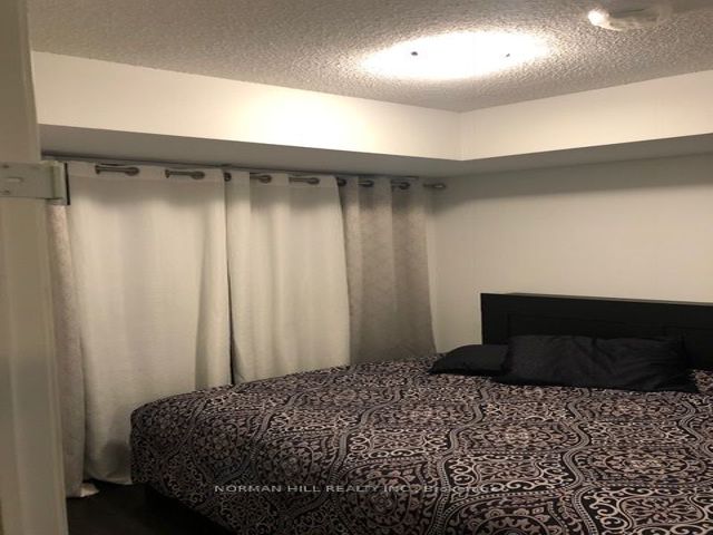 1610 - 830 Lawrence Ave W