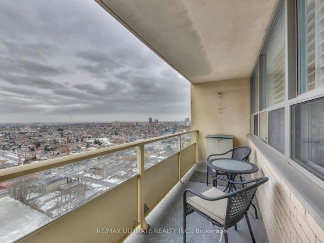2217 - 360 Ridelle Ave