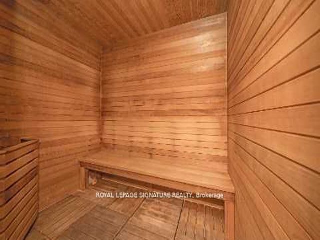 527 - 165 Legion Rd N