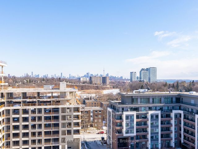 1004 - 25 Neighbourhood Lane