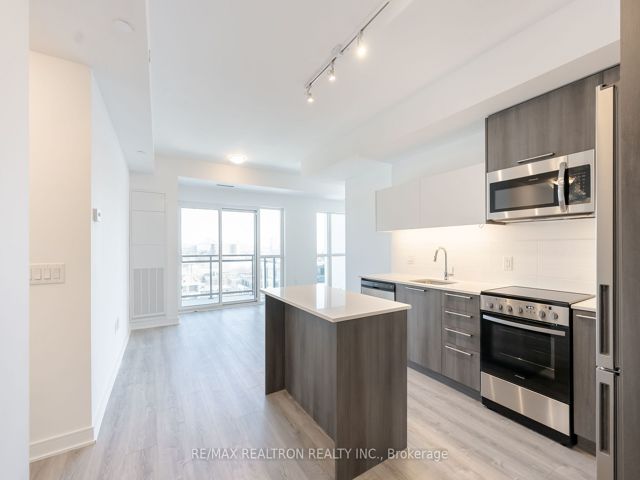 1004 - 25 Neighbourhood Lane