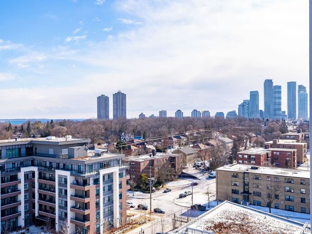 1004 - 25 Neighbourhood Lane