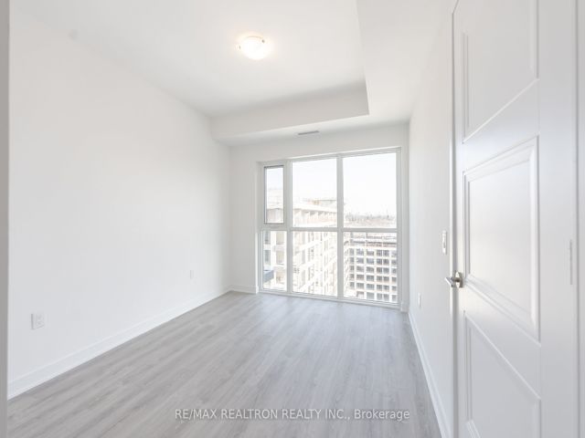 1004 - 25 Neighbourhood Lane