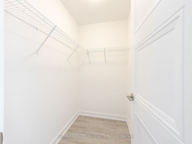 1004 - 25 Neighbourhood Lane