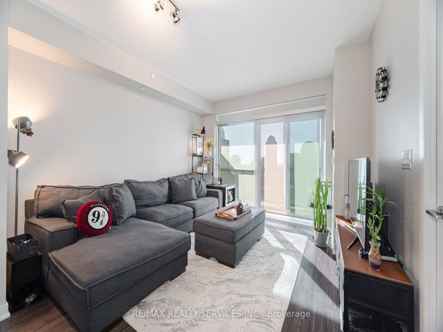 729 - 165 Legion Rd