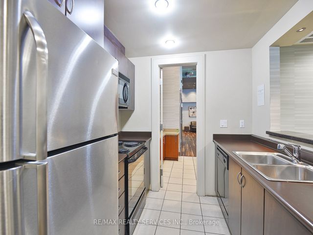729 - 165 Legion Rd