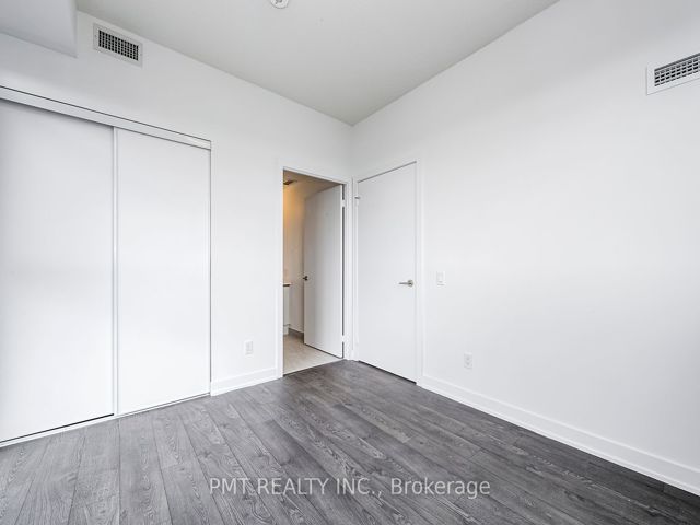 1710 - 251 Manitoba St