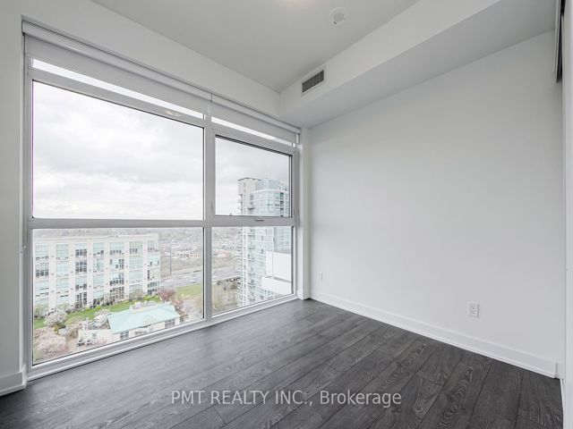 1710 - 251 Manitoba St