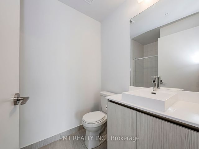 1710 - 251 Manitoba St
