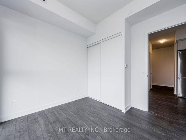 1710 - 251 Manitoba St