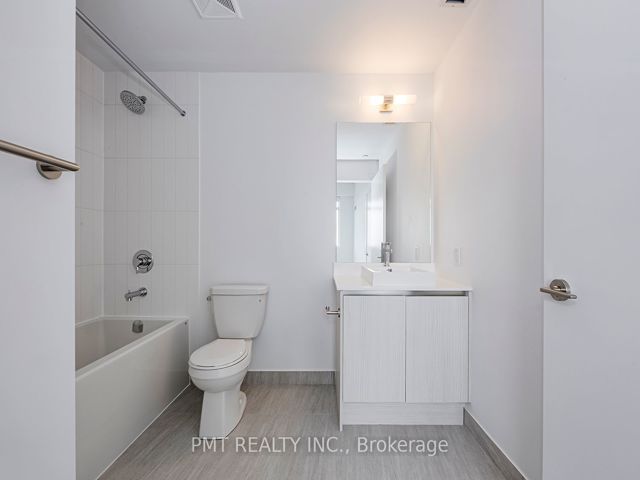 1710 - 251 Manitoba St