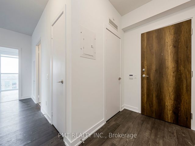 1710 - 251 Manitoba St