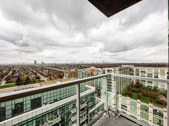 1710 - 251 Manitoba St