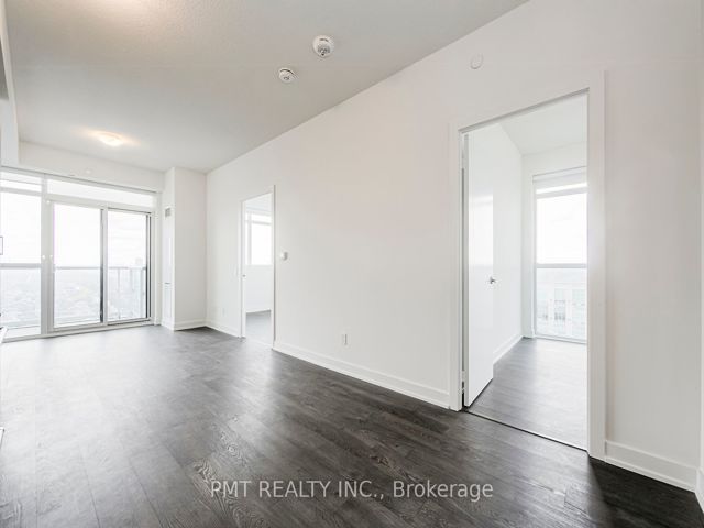 1710 - 251 Manitoba St