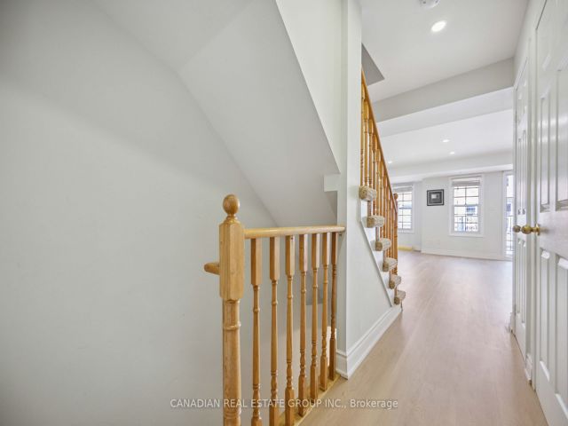 18 - 37 Four Winds Dr