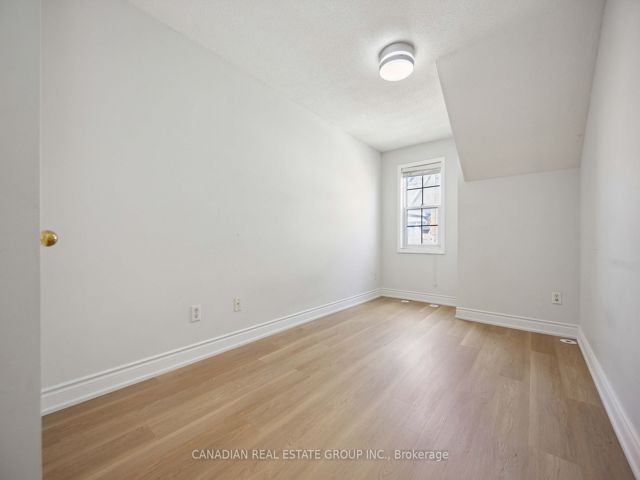 18 - 37 Four Winds Dr