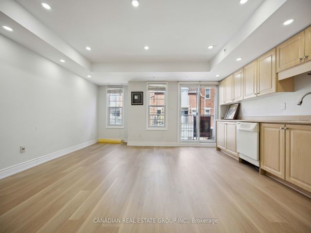 18 - 37 Four Winds Dr