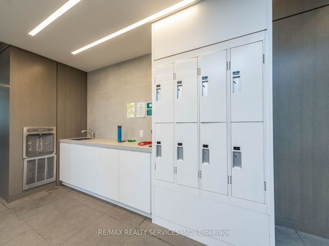 608 - 70 Annie Craig Dr