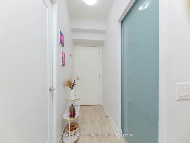 608 - 70 Annie Craig Dr