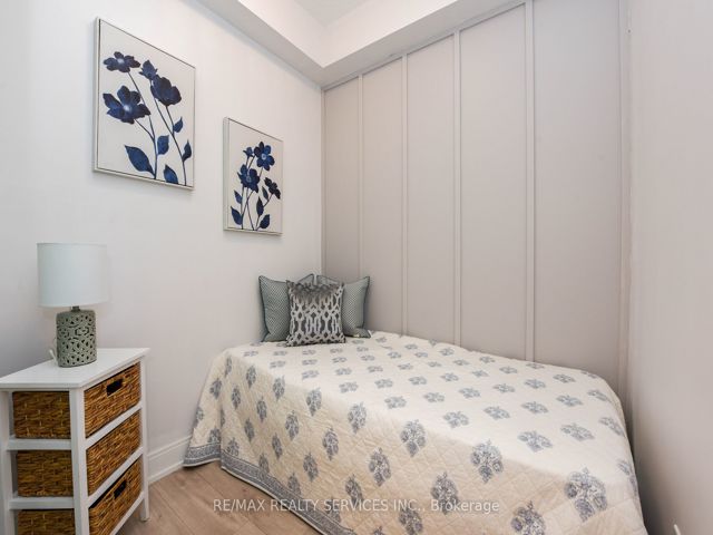608 - 70 Annie Craig Dr