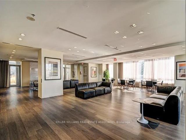 1109 - 16 Brookers Lane