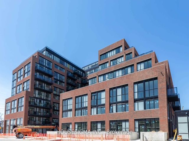 429 - 2300 St Clair Ave W