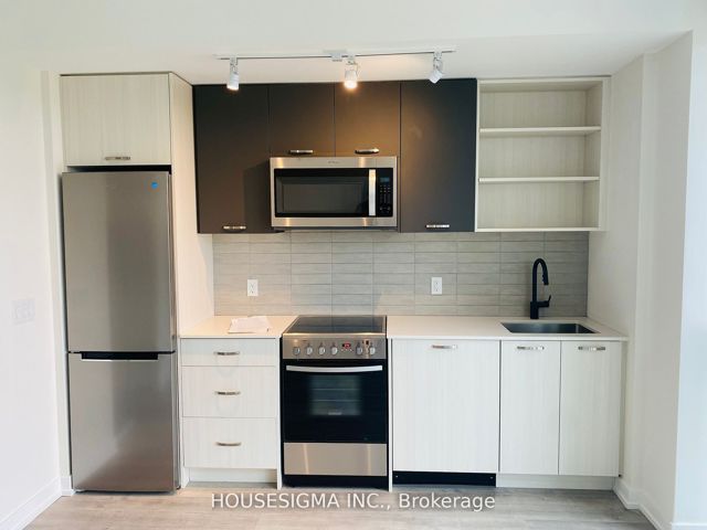 429 - 2300 St Clair Ave W