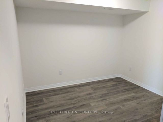 10 - 187 William Duncan Rd