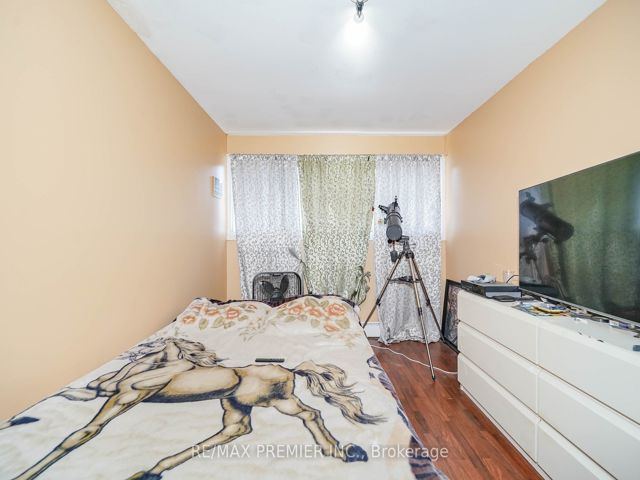 89 - 2901 Jane St E
